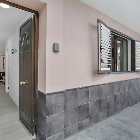 Stevier Semesterbostad