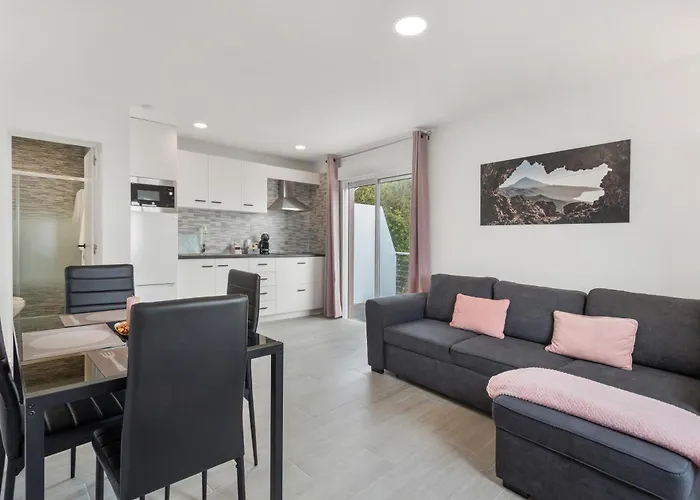 Stevier Semesterbostad *